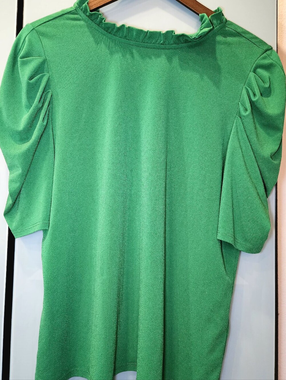 CeCe Emerald Green Ruffle Neck Short Sleeve Top
